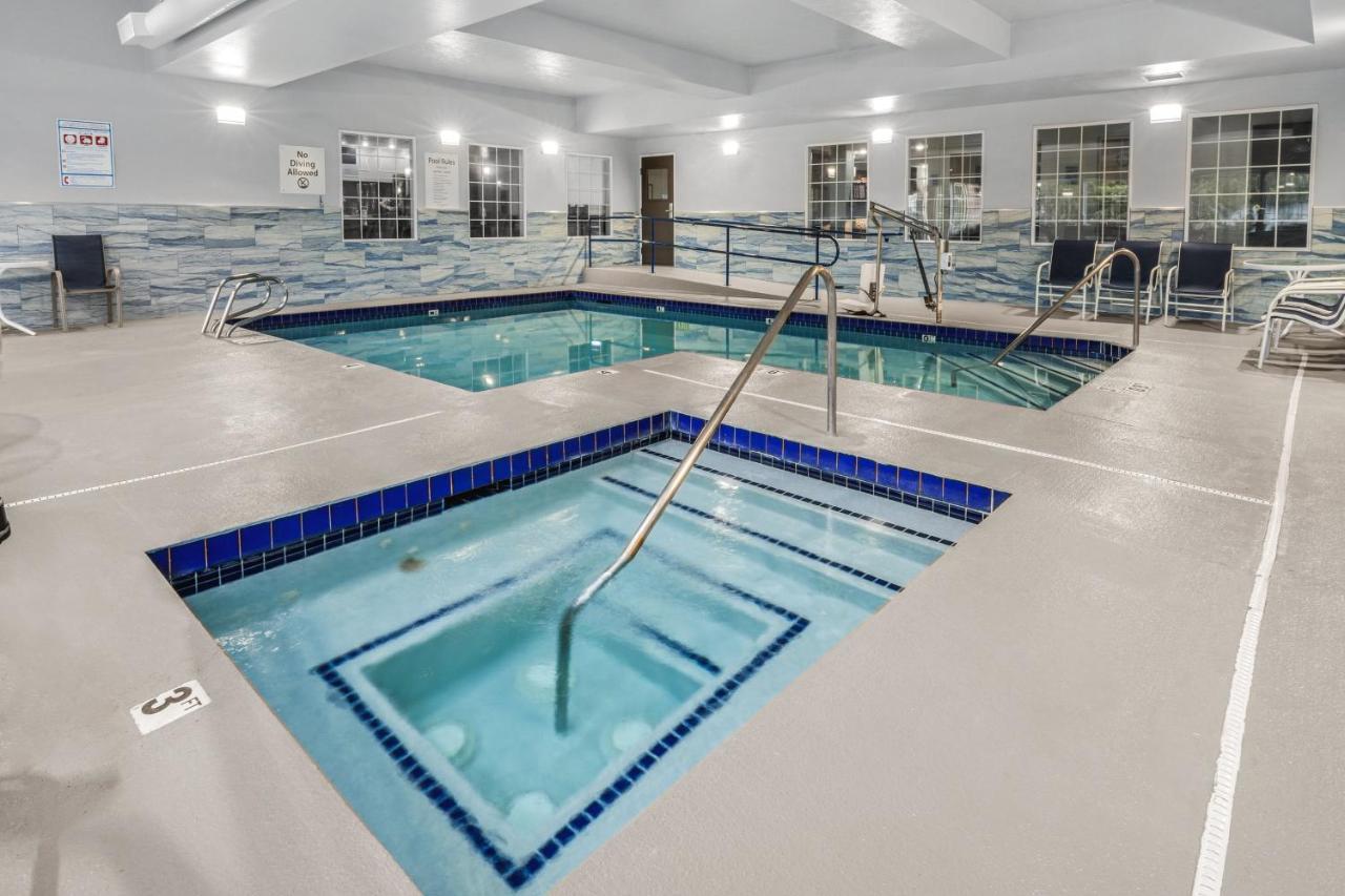 Holiday Inn Express Wenatchee By Ihg Экстерьер фото