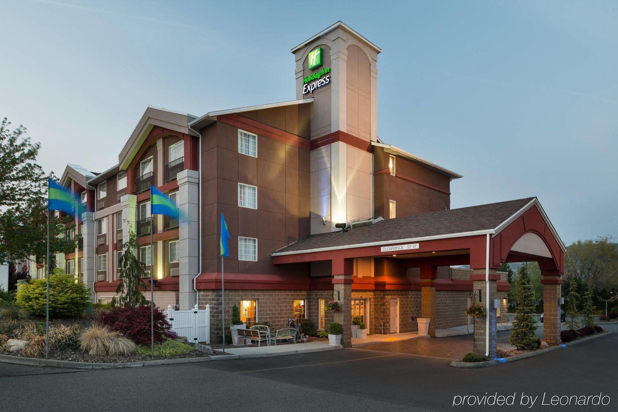 Holiday Inn Express Wenatchee By Ihg Экстерьер фото